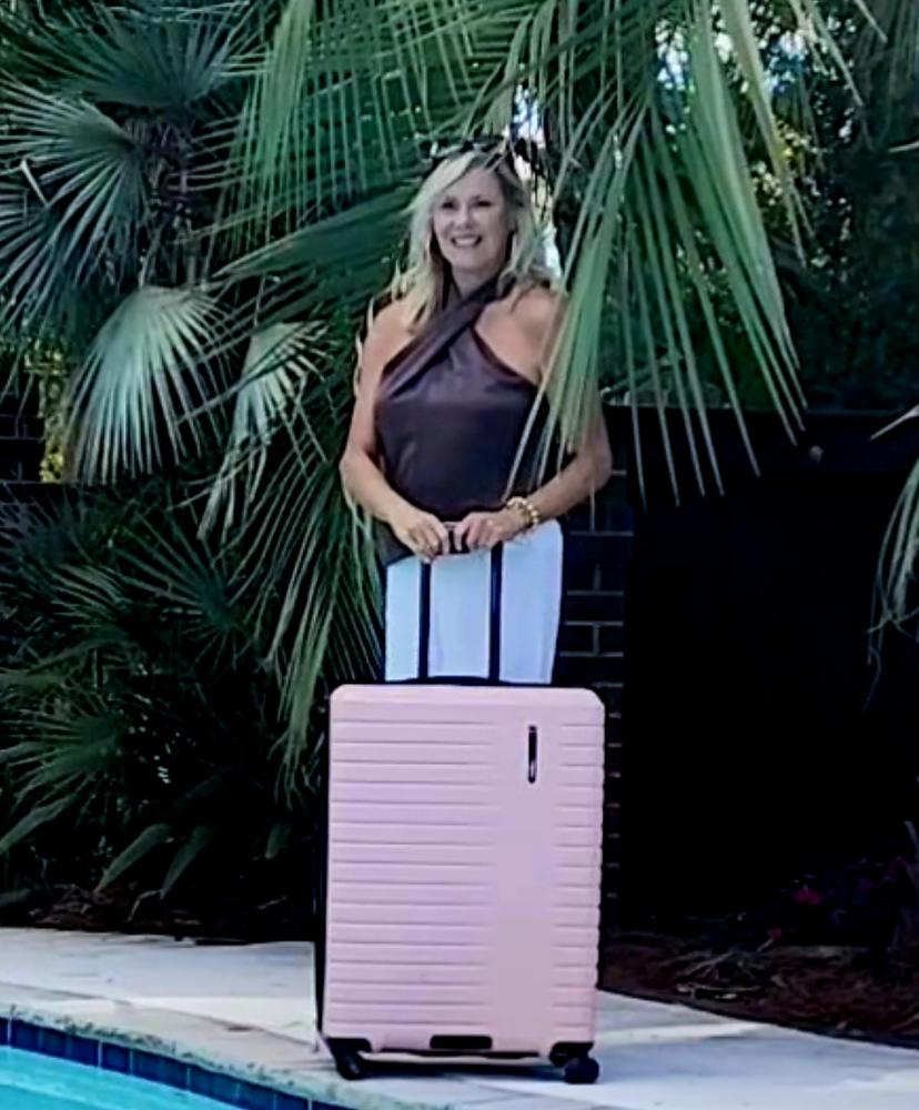 Archer 3 Piece 4 Wheel Spinner Luggage Suitcase Set w/ Built In USB Port in Carry On - Customer Photo From Ann Beth S